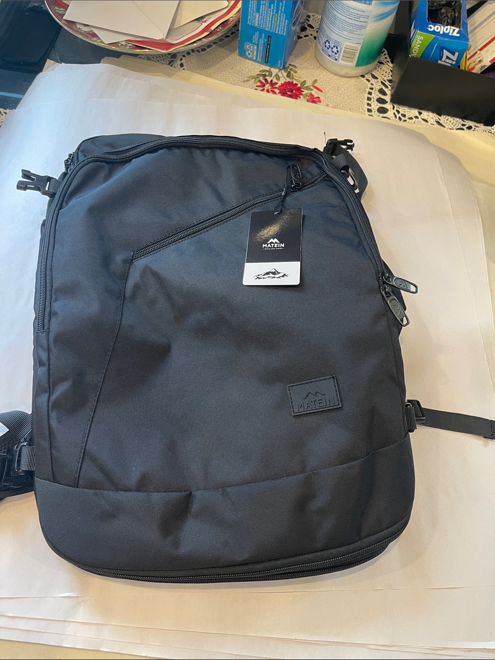 Matein Men's Black Everyday Travel Backpack